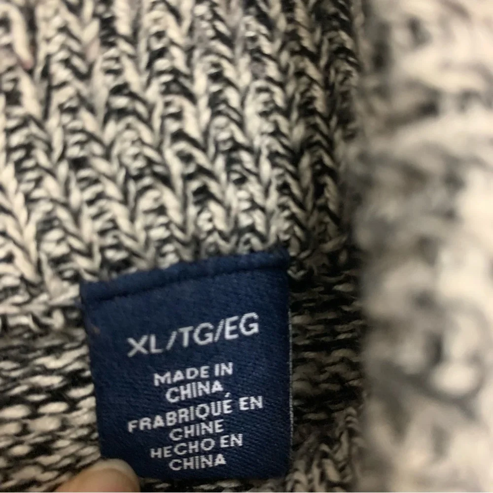 Chaps Ralph Lauren Sweater Mens XL Gray Red Striped Knit Henley Button Collar - Picture 6 of 10